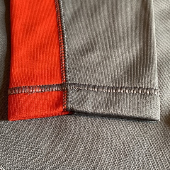 Nike Therma Fit Gray 3/4 Zip Shirt Size Medium in Like New Condition - Picture 5 of 10